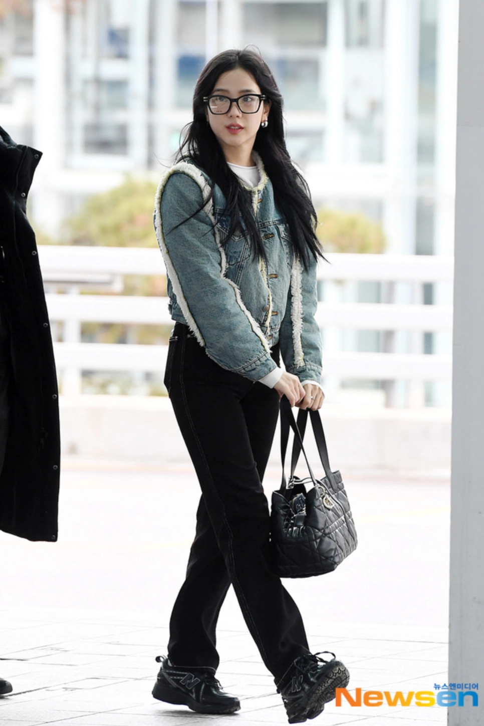 2bec33686c40f5079aa1e5eec3daa19f_1743301717_8877.webp